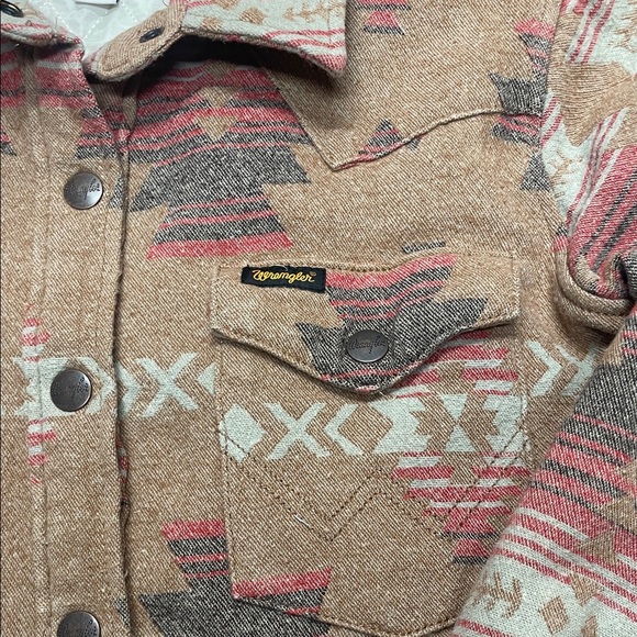 Wrangler Women’s western Aztec Pattern Jacket size M - Picture 3 of 10